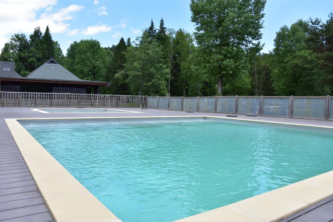 Camping Domaine du Lac Chambon Murol Extérieur photo