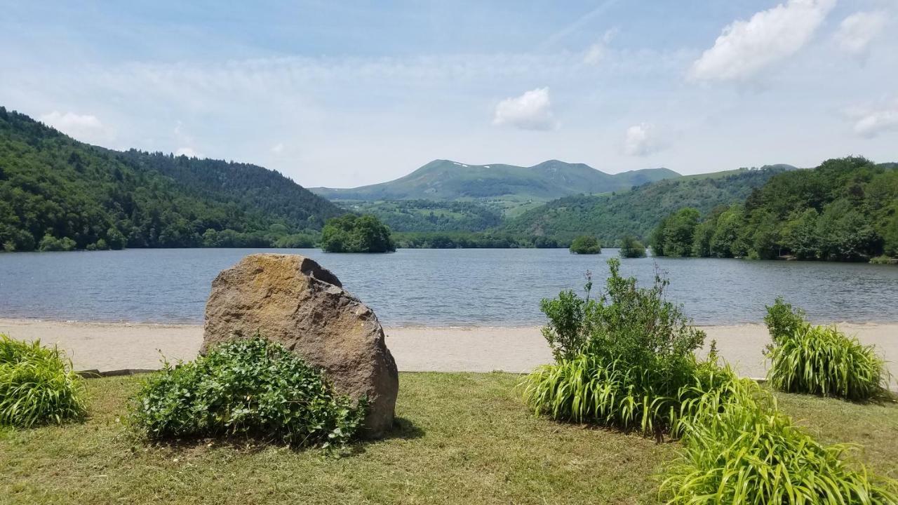 Camping Domaine du Lac Chambon Murol Extérieur photo