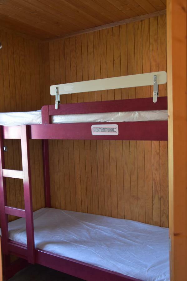 Camping Domaine du Lac Chambon Murol Extérieur photo