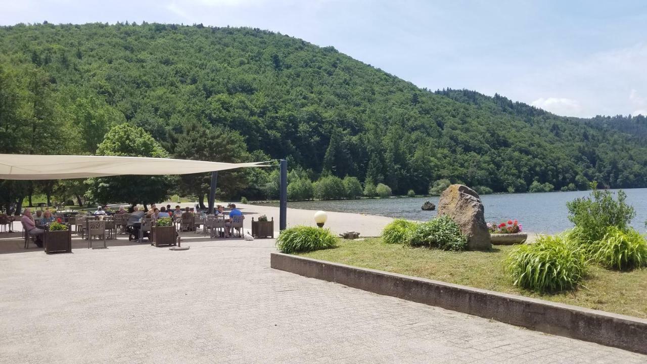Camping Domaine du Lac Chambon Murol Extérieur photo